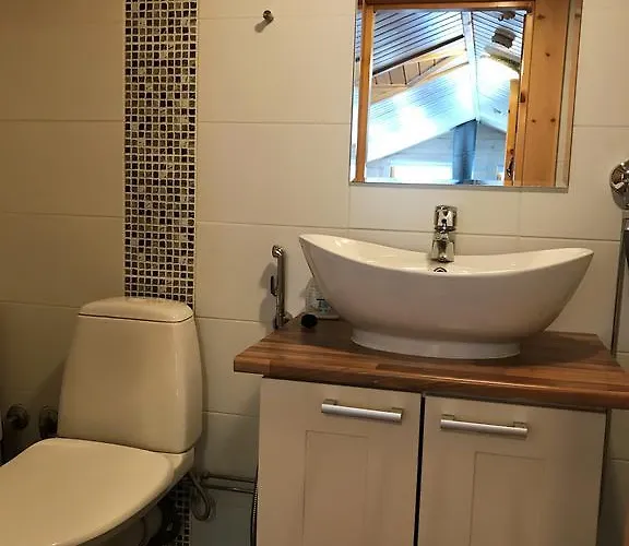 Rukan Sarastus * Ruka